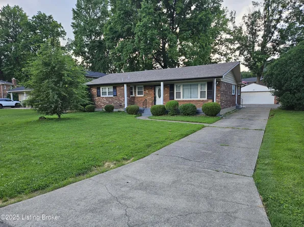 7928 Nottoway Cir, Louisville, KY 40214