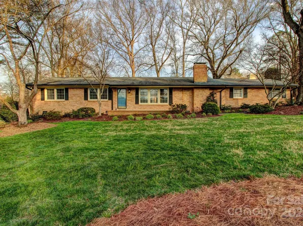 902 N 12th St, Bessemer City, NC 28016