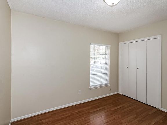 4th image of 11214 Rocky Mill Dr