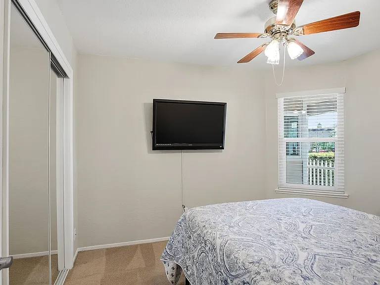 1905 Ursini Ln — Photo 17