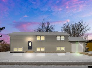 350 Wind River Ave, Casper, WY 82609
