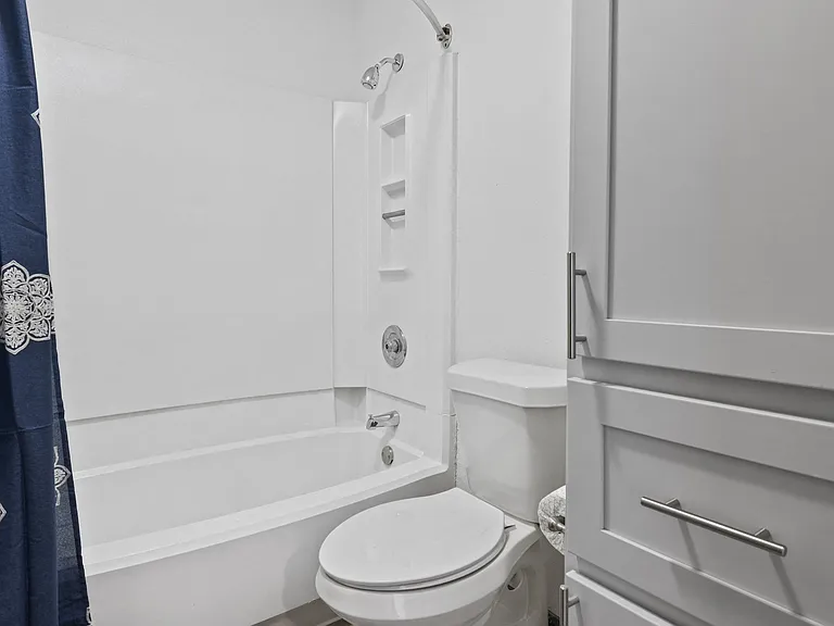Tradewinds Apartment Homes — Photo 29