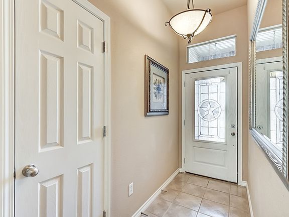 3rd image of 5695 Summerwood Ln
