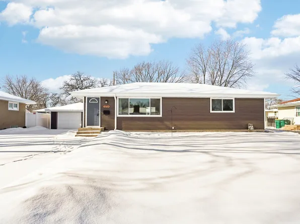 12716 Monterey Ave S, Savage, MN 55378