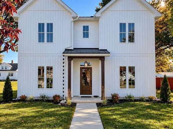 105 S Main St, Pleasant Hill, OH 45359