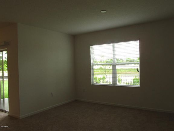 4th image of 2047 Elkins Point Dr