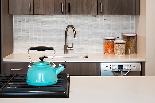 Rented by Bold New York | media 82