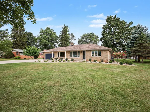 3138 McCain Rd, Jackson, MI 49203