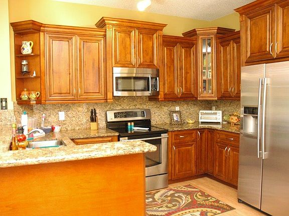 4th image of 1220 NW 185th Ter