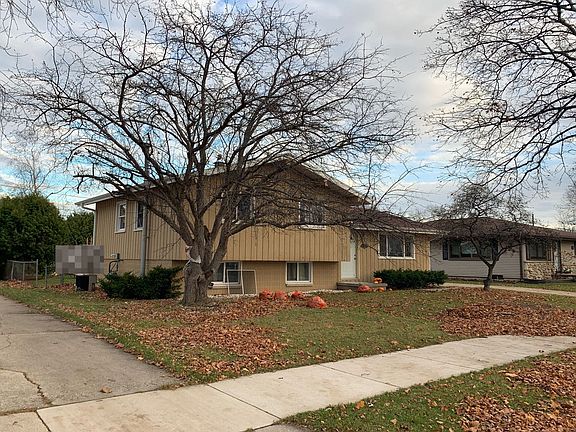 3rd image of 304 S Midpark Dr