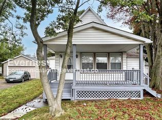 18709 Arrowhead Ave, Cleveland, OH 44119