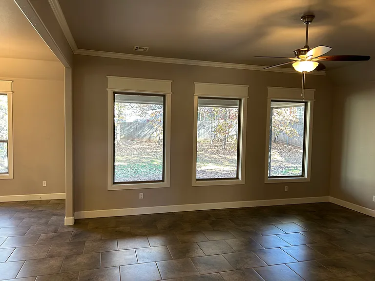 2916 Pacifica Ln — Photo 32