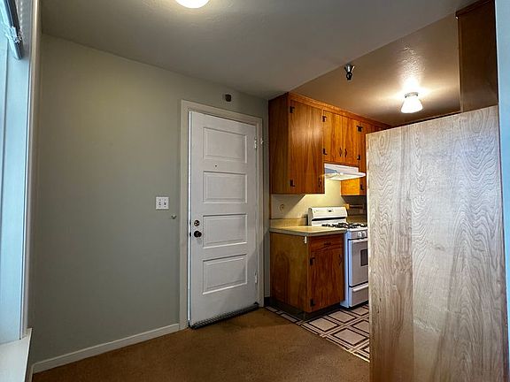 5th image of 2688-2690 Filbert St #847R