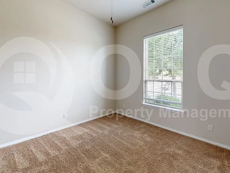 1512 Cockatiel Dr — Photo 14