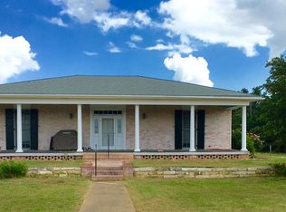 1131 W Denton Rd, Axtell, TX 76624