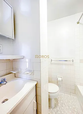 Rented by City Connections Realty | media 7