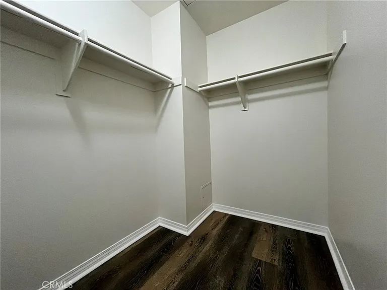 1800 Oak #318 — Photo 18