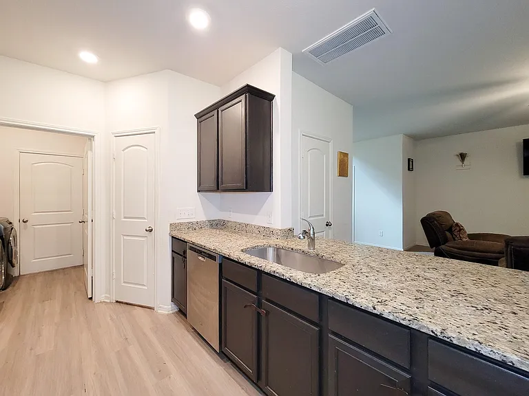 10793 Castle Rock Dr — Photo 11