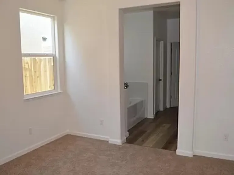 4450 Lacy Ln — Photo 16