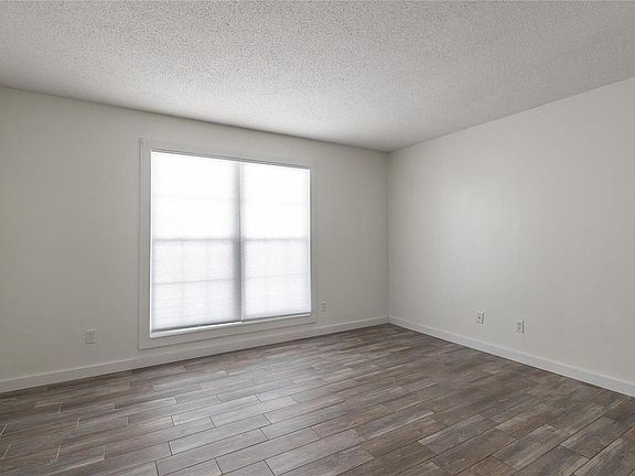 4th image of 1301 Condo Dr