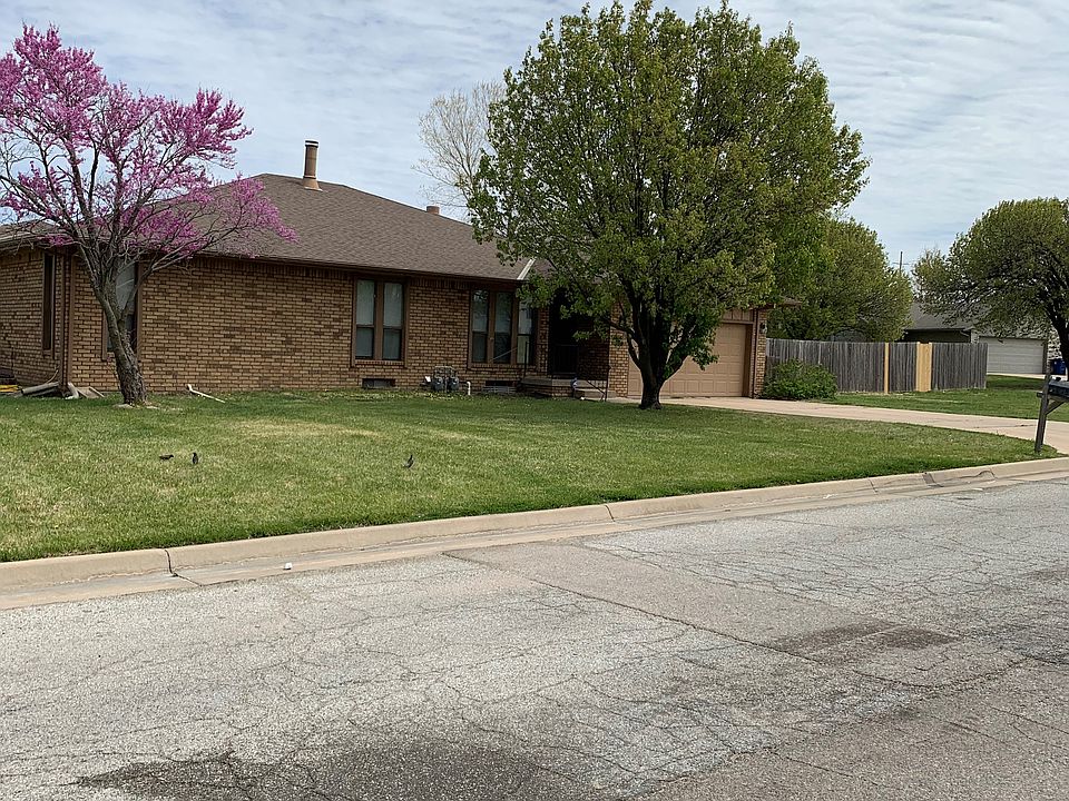 1st image of 8439 E Parkmont Ct