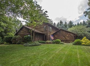 1892 Basswood Dr, Kent, OH 44240