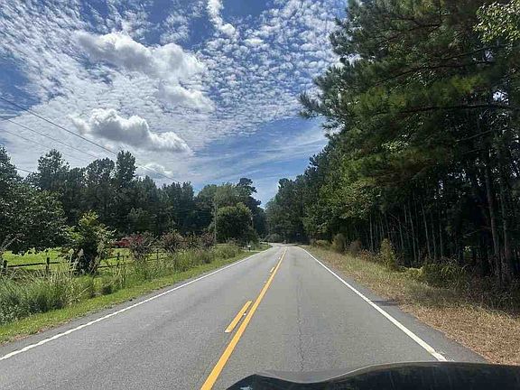 4th image of 414 Delta Mill Rd