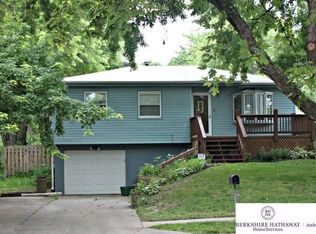 5117 Drexel St, Omaha, NE 68117