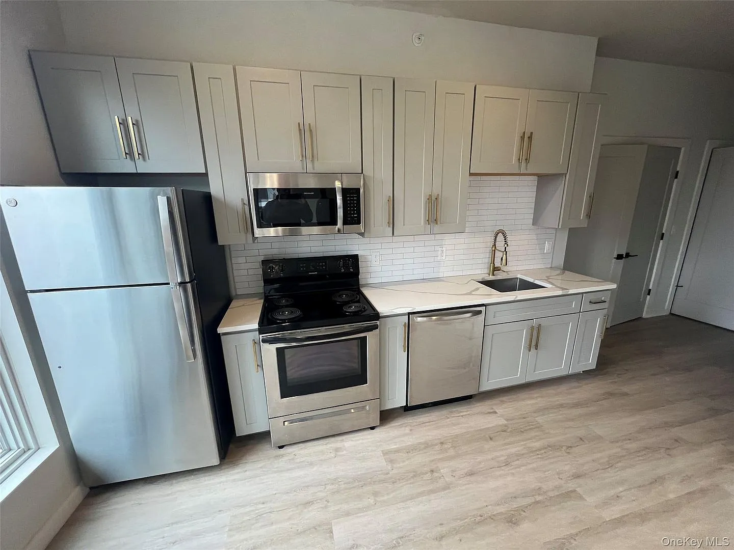 1 bed, 1.0 bath, 628 sqft, $2,000 — Photo 3
