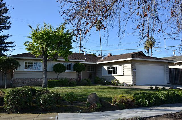 1st image of 4658 Castlewood Dr