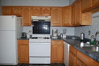 4th image of 1361 Sacramento Dr