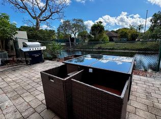 6746 SW 115th Ct APT 203, Miami, FL 33173