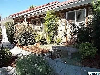 3201 W Pryor Ave — Photo 1