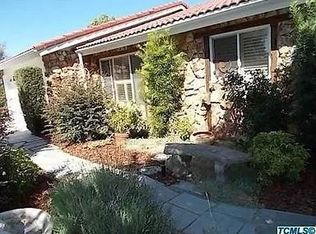 3201 W Pryor Ave, Visalia, CA 93277
