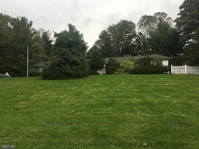 1st image of 41 Douglass Ave