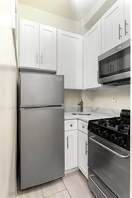 Rented by Douglas Elliman | media 13