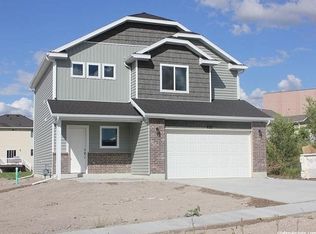 476 W 60 S, Hyrum, UT 84319