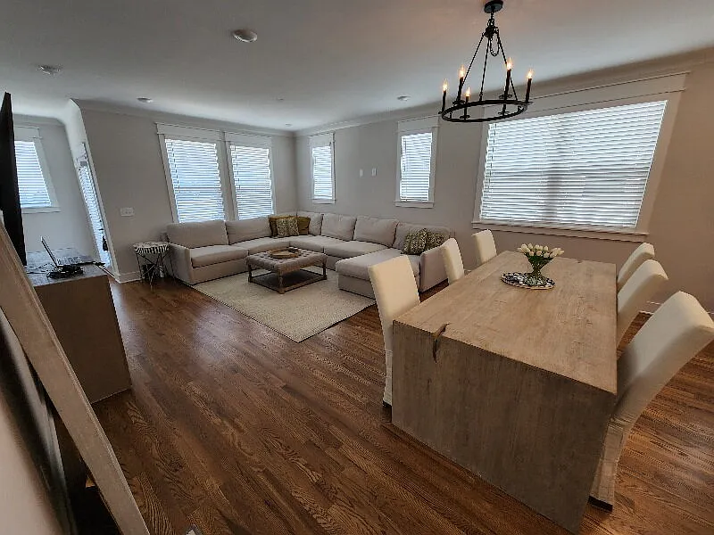 3 bed, 3.5 bath, 1857 sqft, $3,100 — Photo 3