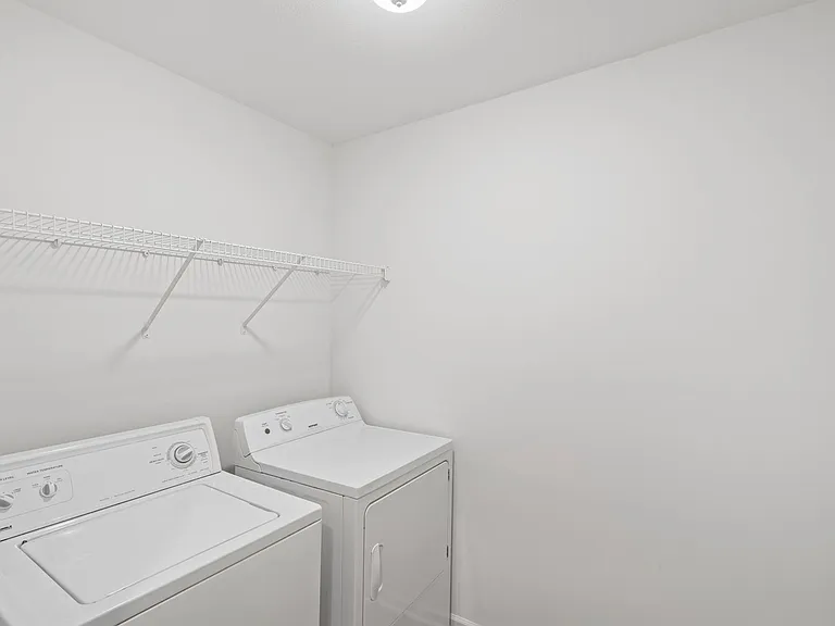2409-2411 Northampton Dr. — Photo 20