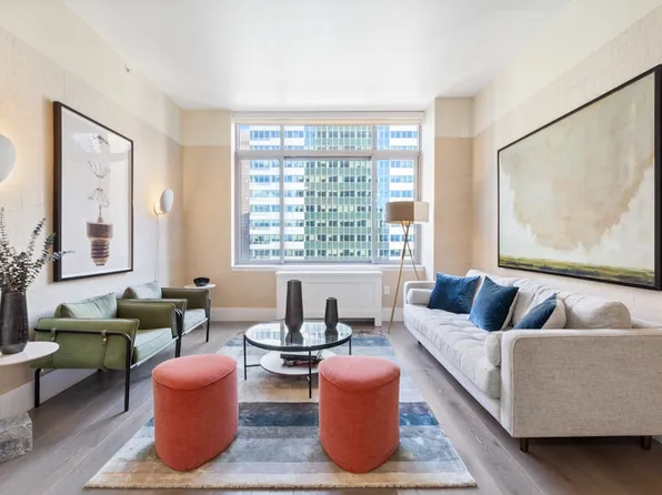 271 West 47th Street image 3 of 22