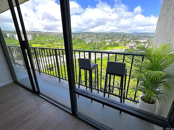 98-500 Koauka Loop APT 20F, Aiea, HI 96701