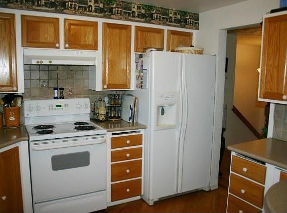 4th image of 806 E Saint Thomas Moore Way
