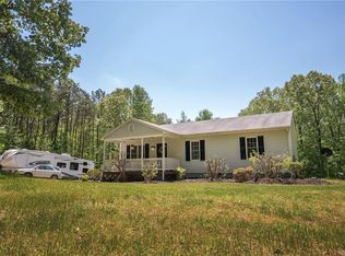 40 Cherokee Trl, Cartersville, VA 23027