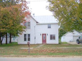 508 W Main St, Dakota, IL 61018