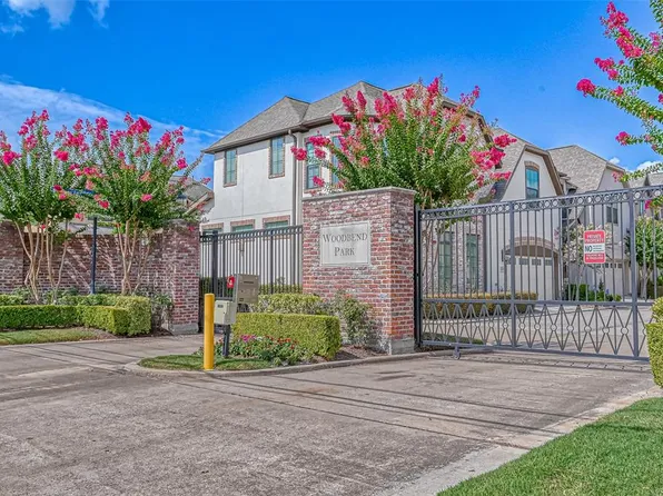 6726 Woodbend Park, Houston, TX 77055