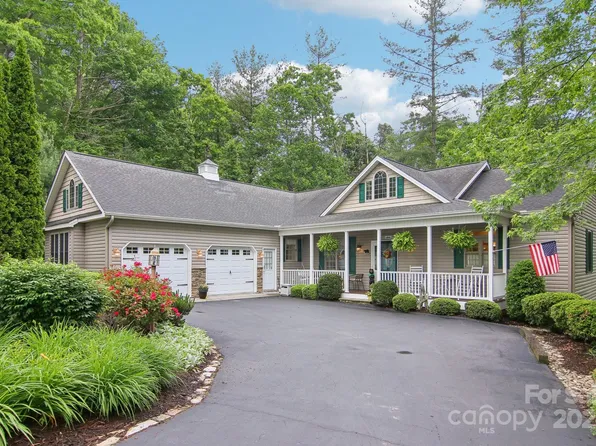 310 Jonathan Creek Dr, Etowah, NC 28729