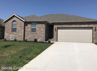 1325 S Lorraine Ave, Republic, MO 65738