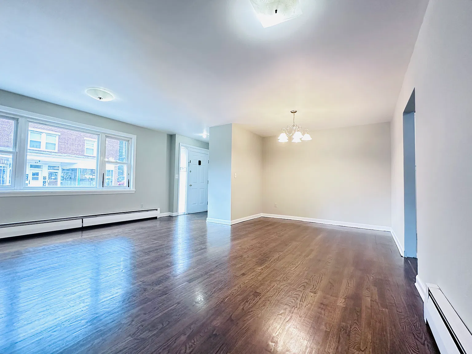 2 bed, 730 sqft, $2,600 — Photo 3