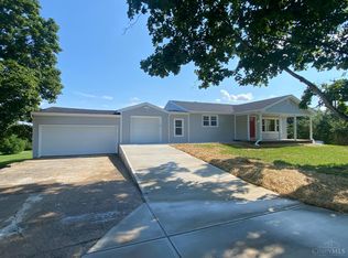 8401 Flora Ln, Middletown, OH 45042
