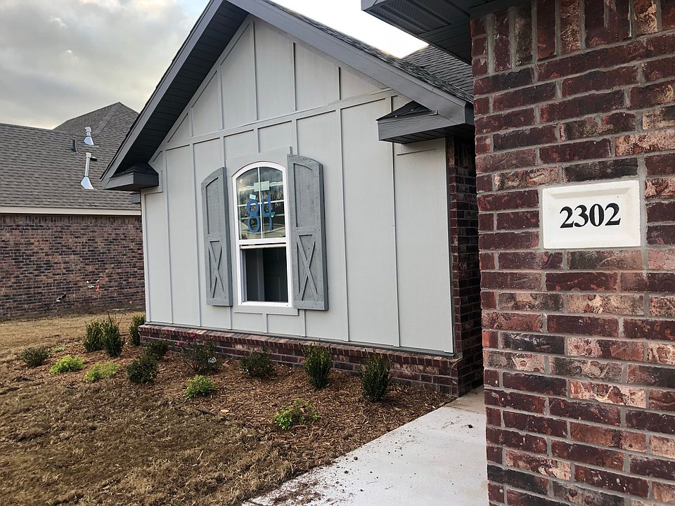 1st image of 2302 N Hope Ln